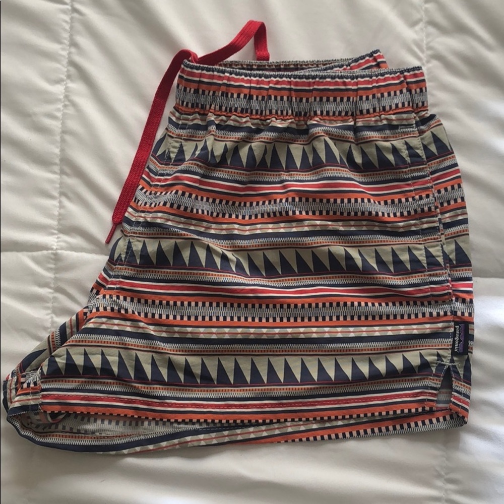 M Patagonia Barely Baggies